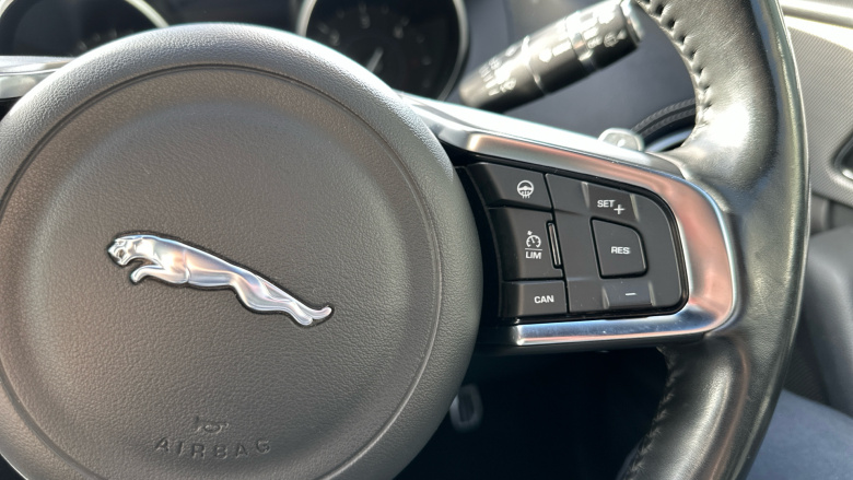 Jaguar F-Pace 3.0d V6 S 5dr Auto AWD Diesel Estate